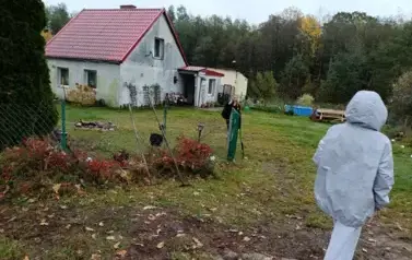 1000027272