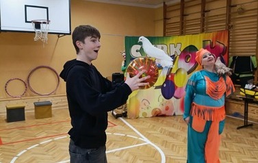ZNeYsIhL