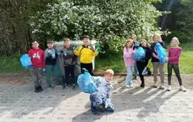 1745648829489