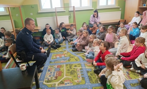Zdjęcie do &bdquo;Bezpieczne ferie&rdquo; &ndash; klasy 0&ndash;III